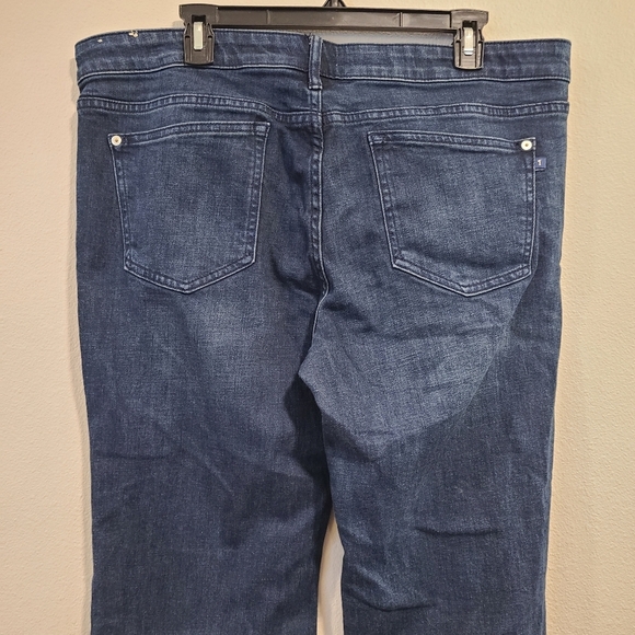 Anthro Pilcro High Rise Flare Dark Wash Jeans - Picture 5 of 8